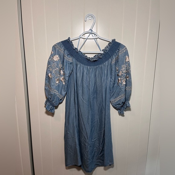 Zara Oversized Coastal Cowgirl Off the Shoulder Embroidered Denim Dress - Picture 2 of 3